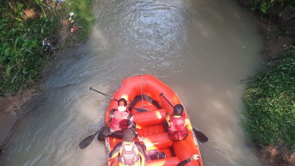 Warga Bogor yang Tercebur Sungai Cicareuheun Ditemukan 3 Km dari Lokasi Hilang