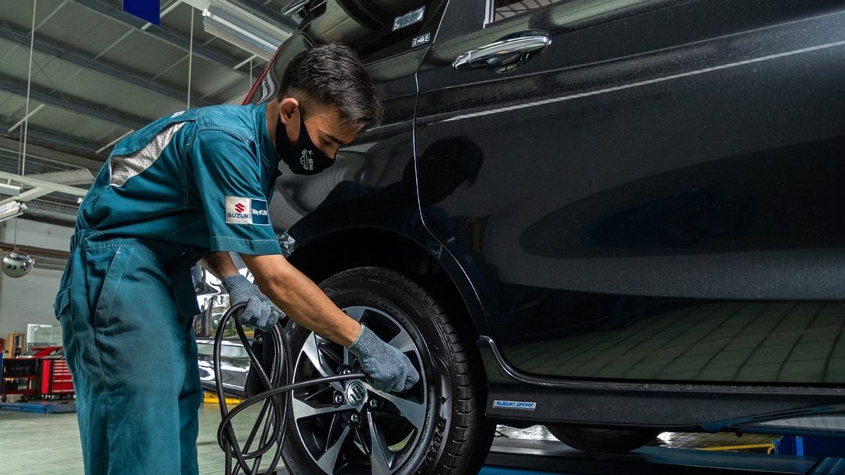 Here's How To Check Mandiri The Condition Of The Car Tire Before Being Taken To An Official Workshop