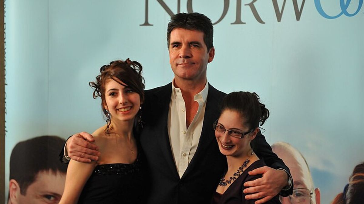 Simon Cowell Announces His Last Season At American Idol In Today's Memory, 11 January 2010