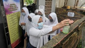 上流からのCOVID-19に対処するための呼びかけ、DKK Surakarta:清潔さから始める。病院は最後