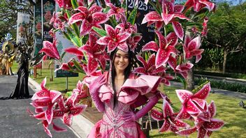 Kreativitas Anak Muda dari Jember Fashion Carnaval Sambut Delegasi di CHANDI 2025