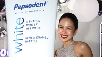 Pepsodent Kenalkan Senyum Ultra White di Jakarta Fashion Week 2026
