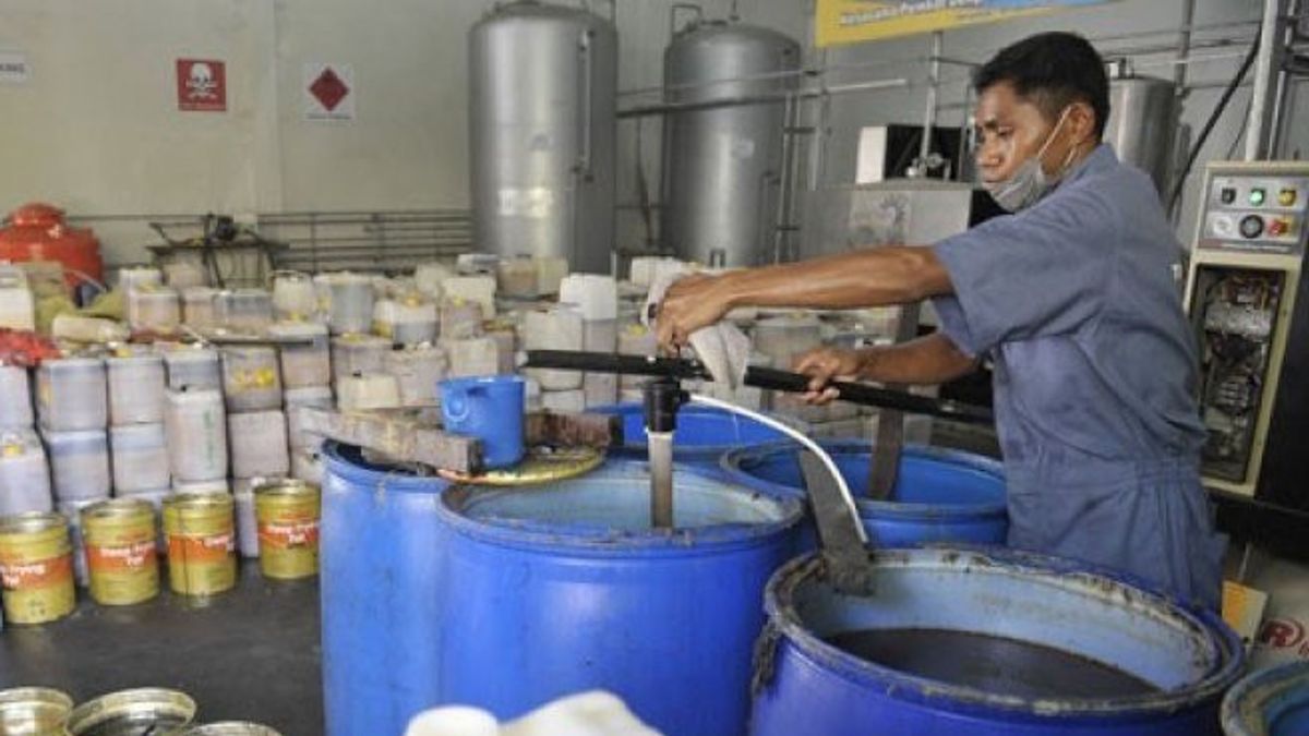 Indonesia Needs To Focus On Developing Used Cooking Oil Business