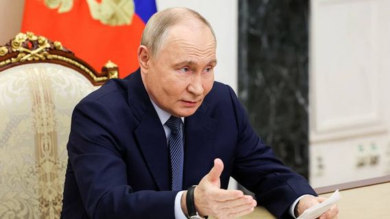 プーチンはウクライナとの戦争でオースニク極超音速ミサイルのテストを継続する