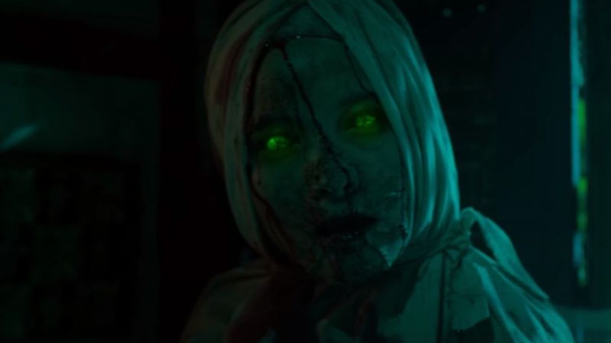More Horror! Pocong 'Mumun' Terror In The Second Trailer Opens With Husein's Door Being Knocked On