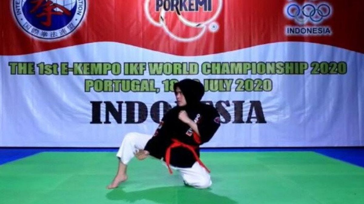 インドネシアの拳法選手がe 拳法世界選手権でメダルを寄付