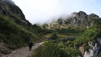 لماذا تشعر بالغثيان عند تسلق الجبل؟ معرفة الأسباب وكيفية التعامل معها