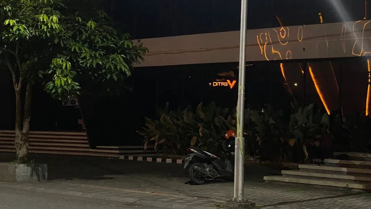 Khofifah Ensures 3 Holywings Outlets In Surabaya Are Closed Because They Don't Have A Permit