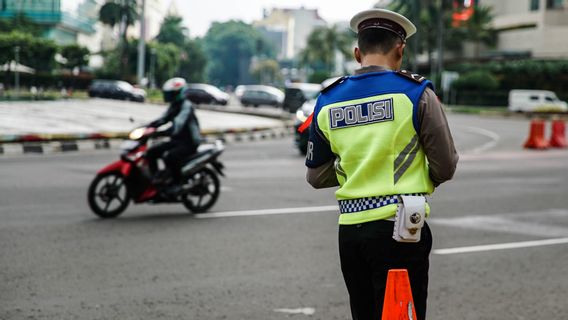 Aujourd'hui, L'opération Patuh Jaya Est Appelée, La Police Utilise Un Système De Chasse Pour Trouver Les Délinquants