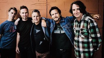 Pearl Jam tournée tournée en Grande-Bretagne, en Europe, aux États-Unis et en Indonésie voisine