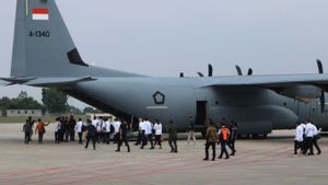 Departing For Briefing To Magelang, Ministers Board Take Super Hercules Planes