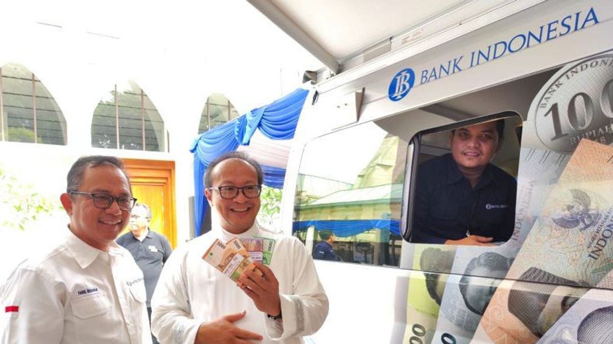 Bank Indonesia Opens Money Exchange Service In Jakarta Cathedral Area Ahead Of Christmas 2024