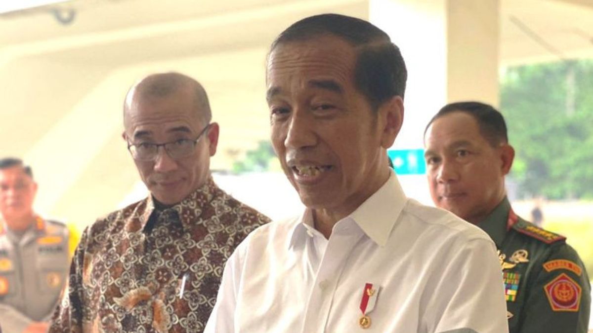 Presiden Jokowi Sebut Pengganti Firli Bahuri Masih Dalam Proses