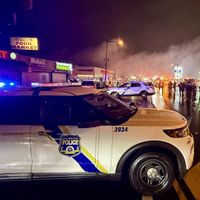 Pesawat Medis Jatuh di Dekat Roosevelt Mall Philadelphia, Diyakini Tak Ada Korban Selamat
