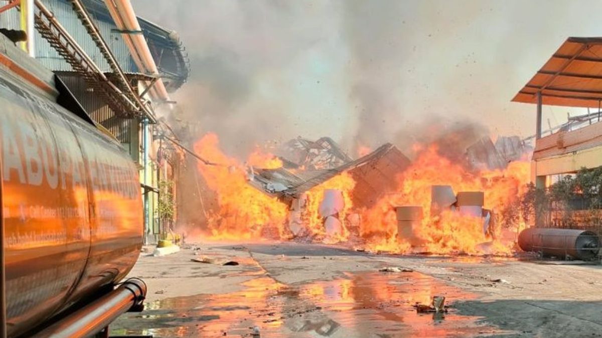 火災に巻き込まれ、西スマトラ州シジュンジュンの家屋火災の結果、3人が死亡