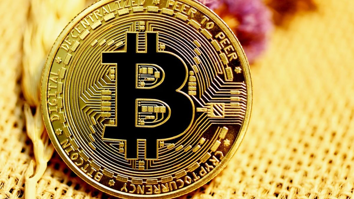 Tim Peneliti Standard Chartered Perkirakan Bitcoin Bakal Tembus 100.000 Dolar AS