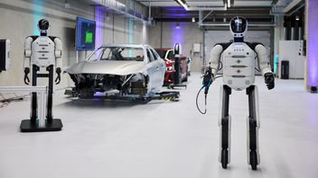 BMW Uji Robot Humanoid di Pabrik Mobil Listrik