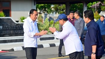 Jokowi Should Give Prabowo Space To Run A Government Transition