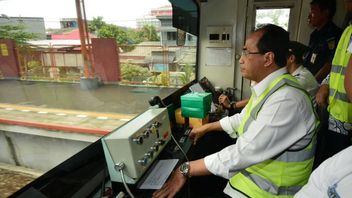 DPR：Ciranjang-Cipatat列車は、孤立した地域からのCianjurコミュニティを支援します