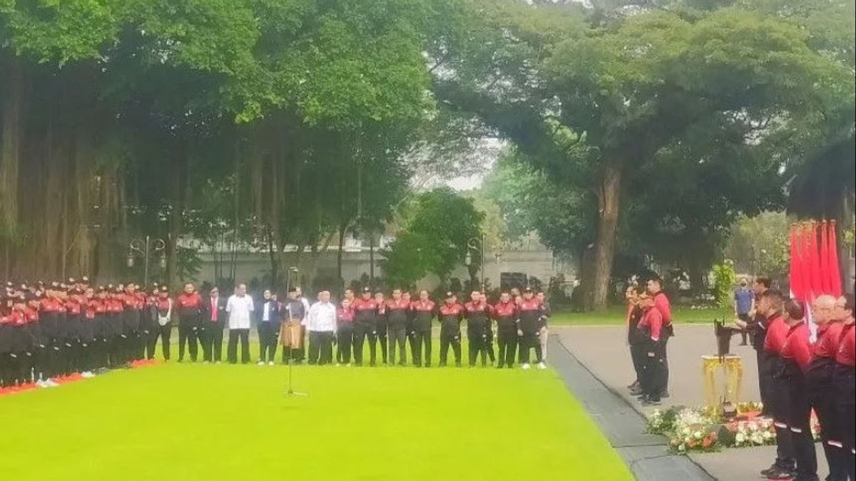 President Jokowi Officially Releases Indonesian Contingent For The 2023 SEA Games In Cambodia, Targets More Than 69 Gold Medals