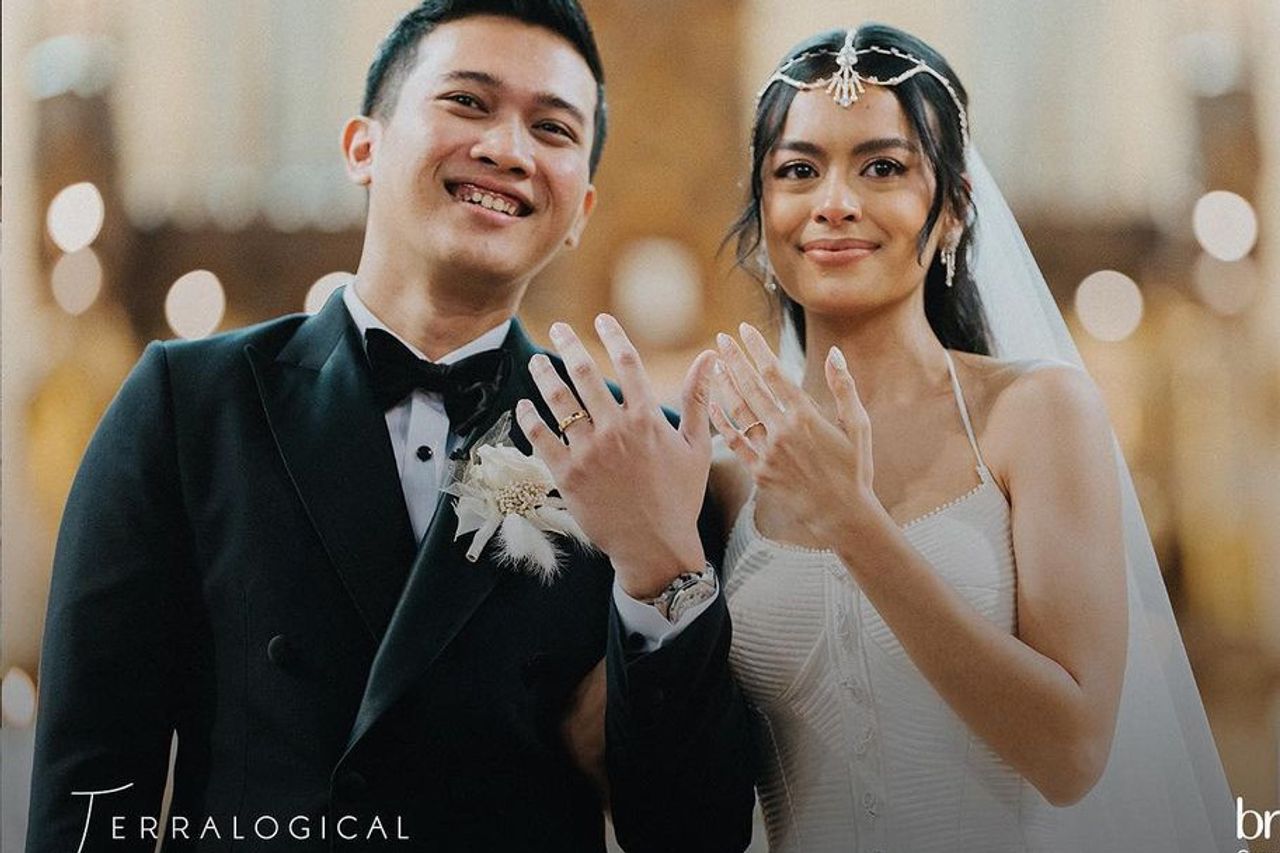 Accompanied By Sophia Latjuba, 5 Wedding Moments Of Eva Celia And Demas  Narawangsa Make Haru