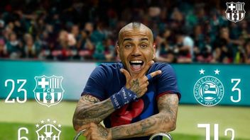 Dani Alves Returns To Camp Nou, What Are Barcelona Chasing From Older Players?
