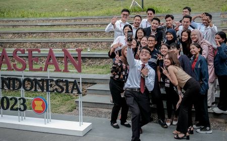 Menparekraf Sandiaga Dorong Inovasi Pemuda ASEAN untuk Keberlanjutan Lingkungan di Labuan Bajo