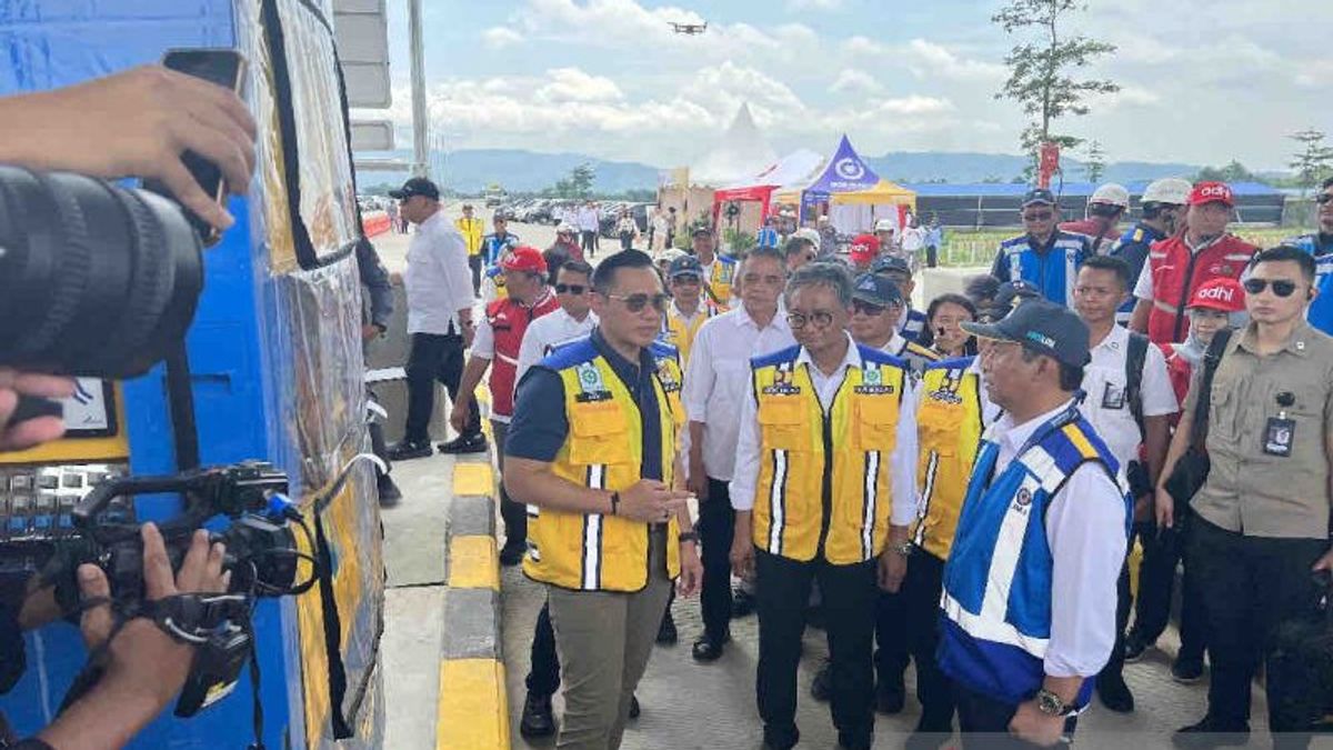 AHY And The Minister Of Public Works Check The Readiness Of The Klaten-Prambanan Segment Toll Road Ahead Of Christmas-New Year