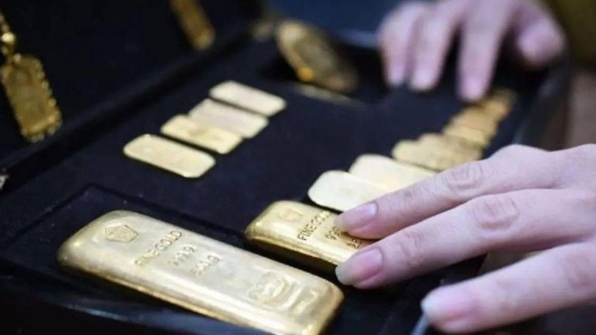 Harga Emas Antam di Pegadaian Turun jadi Rp2.048.000 per Gram