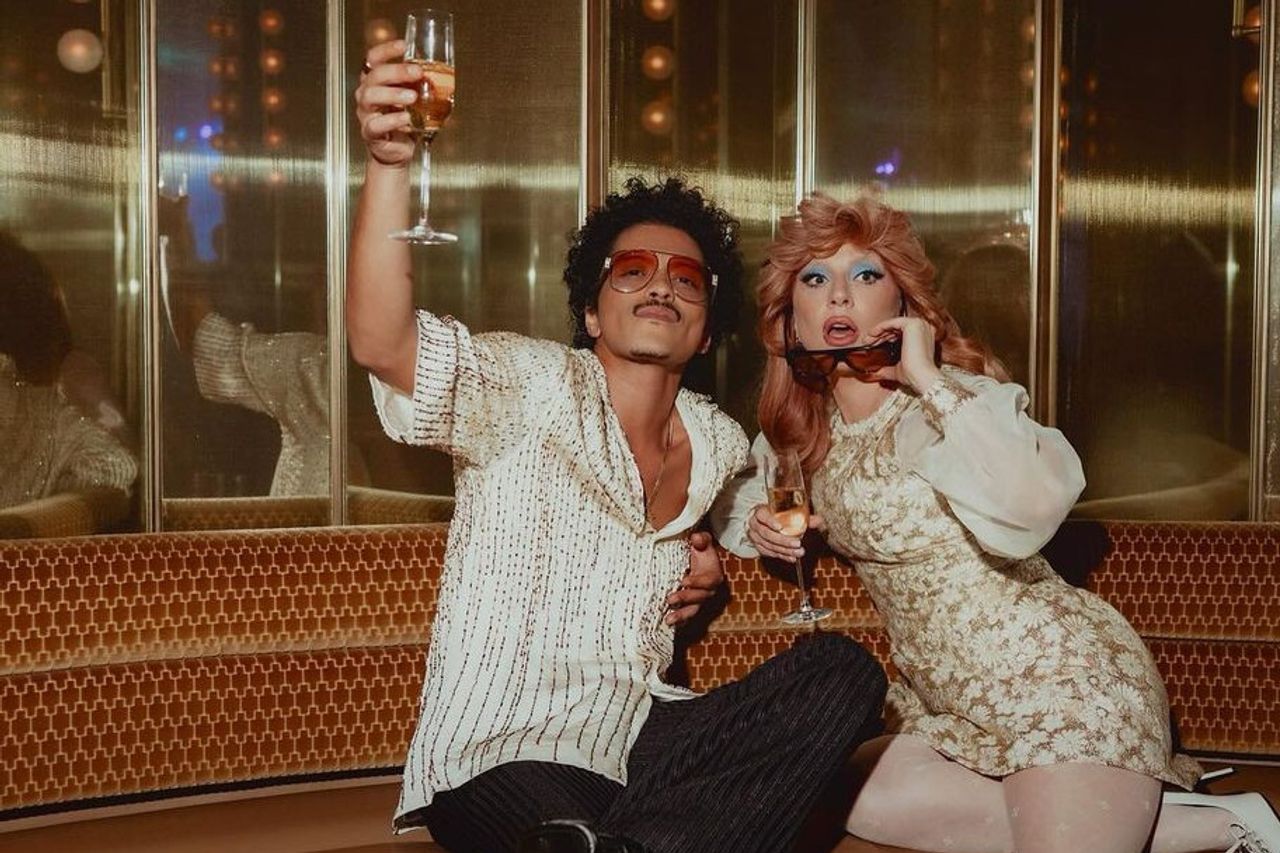 Die With A Smile From Lady Gaga And Bruno Mars Recorded The Fastest Billion  Stream On Spotify