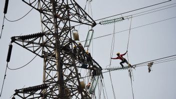 PLNが落雷に打たれたSUTETによりヤクセルの一部に電力供給を復旧
