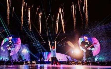 Penuh Magis dan Cinta, Penampilan Coldplay Melebihi Ekspektasi