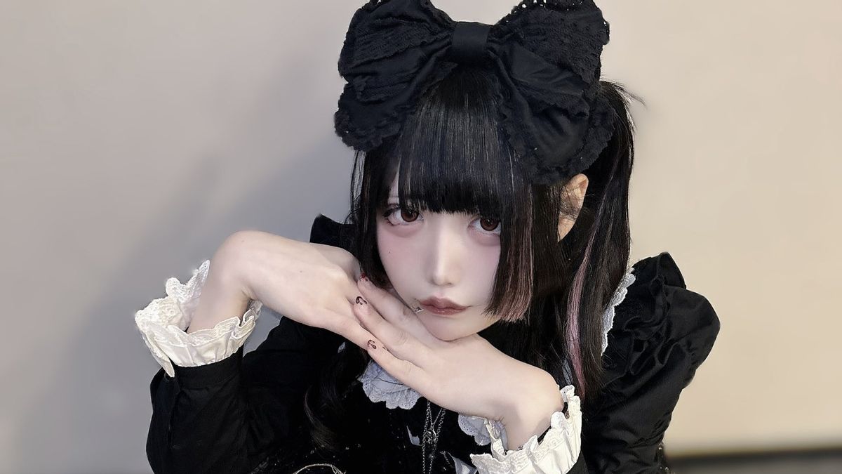 マザリ・グループのメンバーであるココロ・ウリンが怪我で死亡したと発表