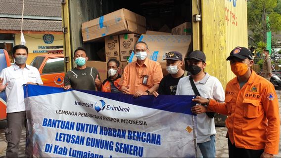 Caring For The Victims Of The Mount Semeru Eruption, LPEI Distributes Food Aid To Medicines