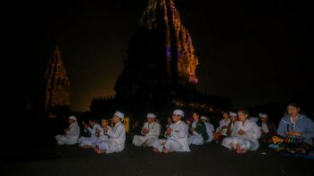 Le festival de Shiva de Prambanan 2026 a été fermé par l'allumage de 1 008 chandelles