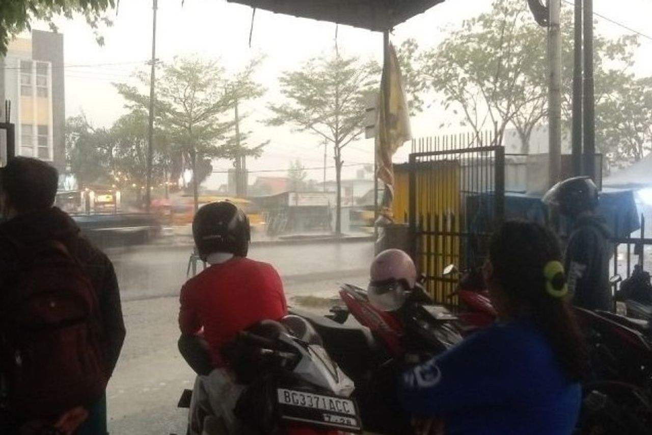BMKG Predicts Light To Heavy Rain In A Number Of Big Cities