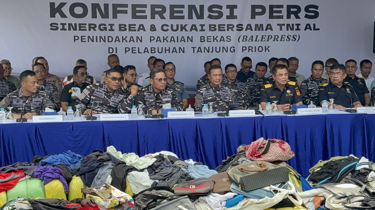 Bea Cukai Tindak 775 Bal Tas dan Baju Bekas Impor Ilegal, Nilainya Capai Rp1,51 Miliar