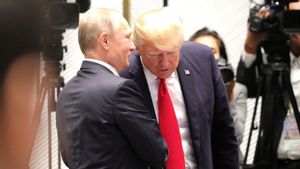 Ternyata Bukan Putin yang Telepon Trump Sebelum Bersama Zelensky Bahas Rudal Tomahawk