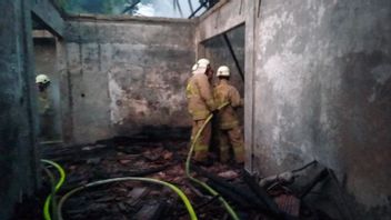 Warung Tabung Gas Terbakar di Pasar Rebo, Gulkarmat Kerahkan 11 Armada untuk Padamkan Api 
