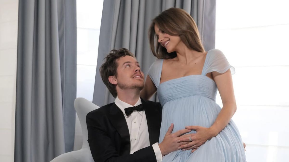 Dylan Sprouse et Barbara Palvin annoncent la grossesse de leur premier enfant à Cannes