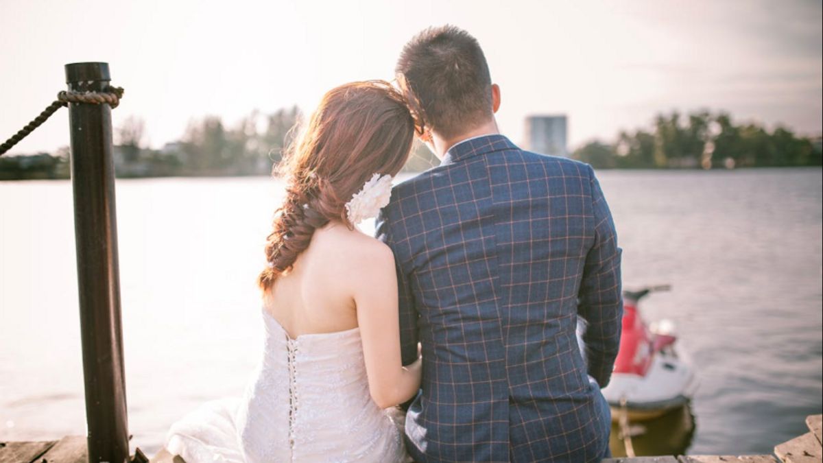 رائحة جسم الأزواج تساعد على تحرير الإجهاد ، أليس هذا صحيحا؟