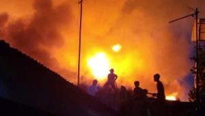 Belasan Rumah Hangus Terbakar di Rappokaling Makassar