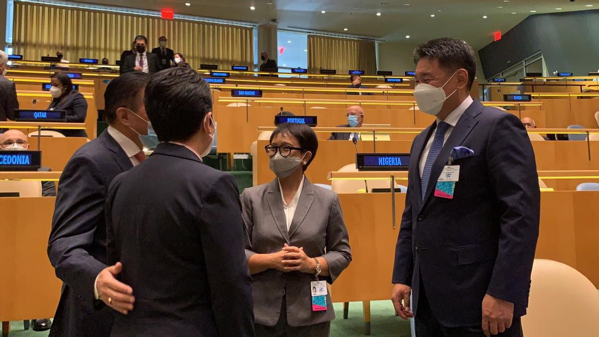 Regarding The Nuclear Submarine, Foreign Minister Retno Said That Australia Is Committed To Respecting The Principle Of Nuclear Non-proliferation