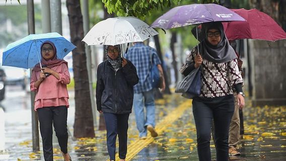 ジャカルタの天気5月14日(火)、ジャクセル、ジャクティム、ジャクバルの雷雨に注意してください