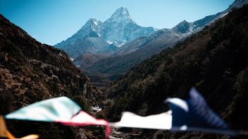 Tertimpa Bongkahan Es, Pendaki Prancis Tewas dalam Ekspedisi Gunung Ama Dablam Himalaya