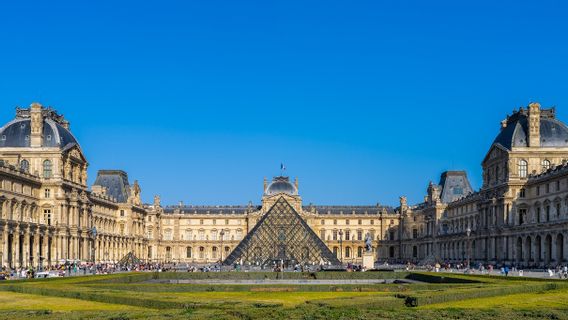 Sembilan Orang Ditahan dalam Dugaan Skema Penipuan Tiket Rp199 Miliar di Museum Louvre