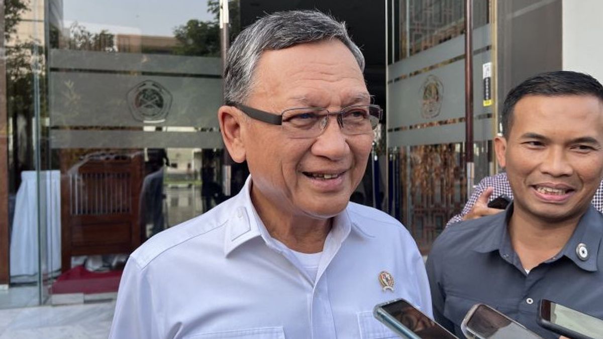 Menteri ESDM Teken Aturan Baru TKDN Infrastruktur Ketenagalistrikan