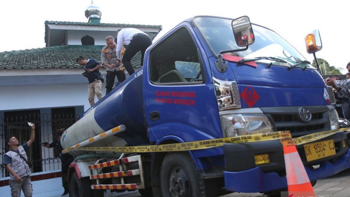北苏门答腊地区警方挫败走私71吨柴油的企图,价值数十亿美元
