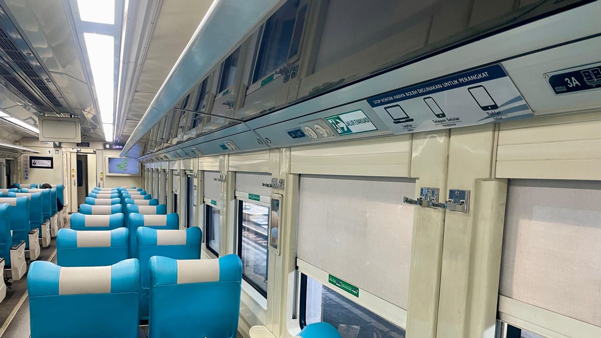 Train Chair Occupied By Others? Here's The Best Solution