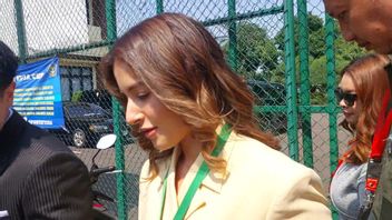 Tasya Farasya和Ahmad Assegaf Kompak 出席雅加达南部宗教法院